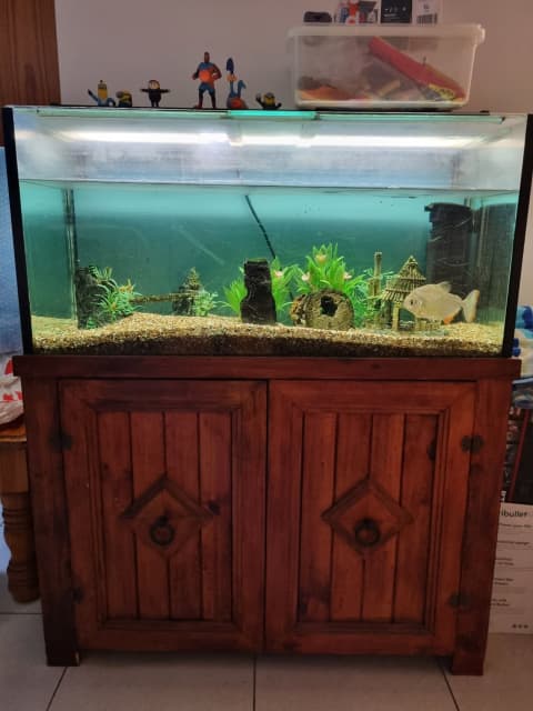 selling fish tank