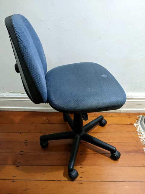 desk chair pick up today