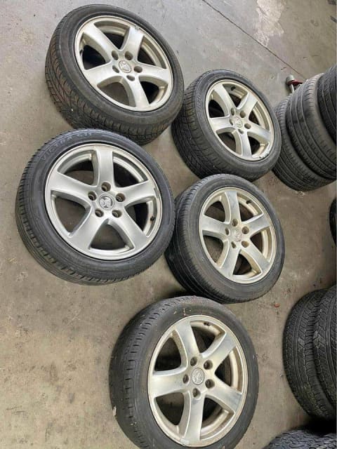 5x Holden Commodore VX SS wheels and tyres | Wheels, Tyres & Rims ...