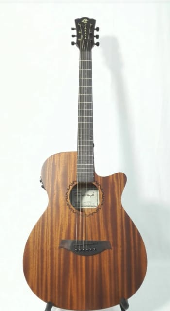 Caraya Safair 36 EQ All Mahogany Acoustic Guitar With Built-in EQ and  Tuner, Comes With Bag, String and Picks. 