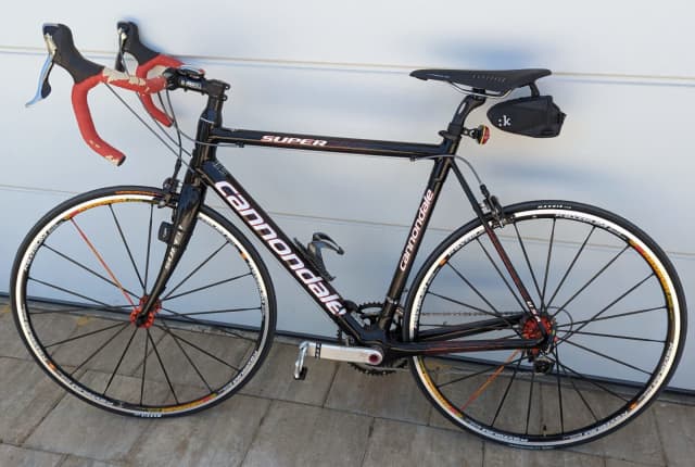 Cannondale Super Six Road Bike - Men's Bicycles In East Victoria Park 