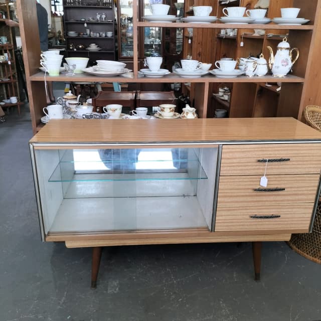 Mid Century Retro sideboard / buffet . Buffets & Side Tables