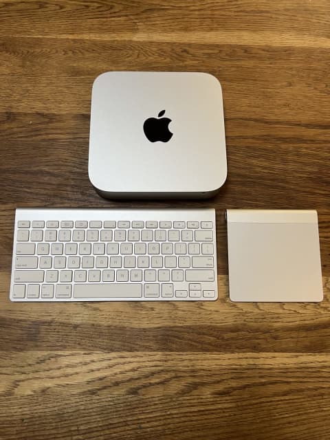 Apple Mac mini, Intel i7 Quad-Core 2.3GHz 16GB 240GB SSD,(Late