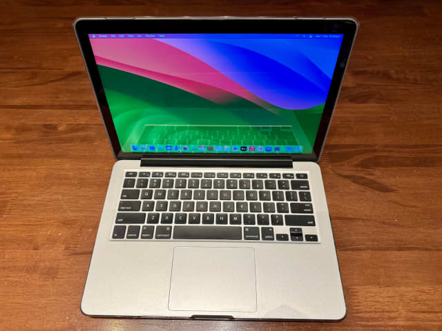 MacBook Pro 13In Sonoma Win 11: i5 -8GB ram -500GB SSD NEW BATTERY