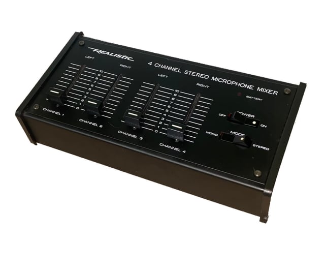 Compact 4 channel microphone aux mixer battery operated Realistic 1991