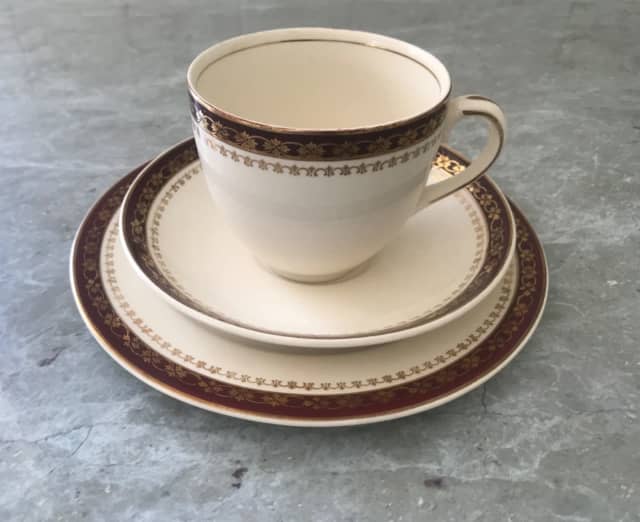 Vintage Alfred Meakin Burgundy Gold Trio Collectables Gumtree
