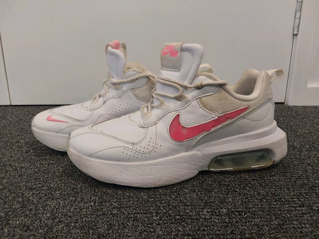 gumtree nike trainers
