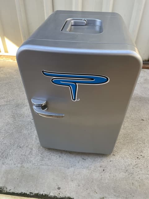 gumtree 12v fridge