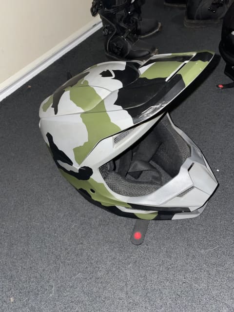 dirt bike helmets gumtree