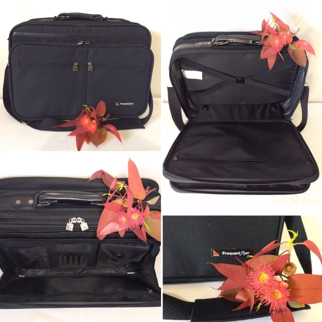 QANTAS Vintage FREQUENT FLYER TRAVEL Laptop Bag/3 Zipper Compartments