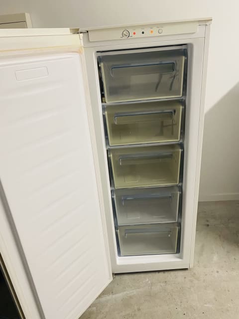 hisense 177l freezer