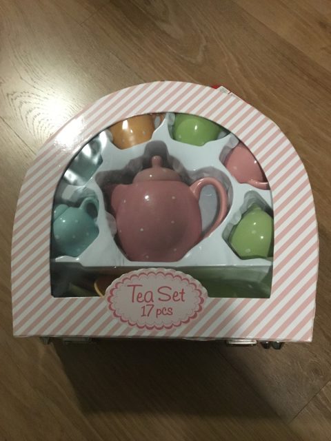 tinkers tea set