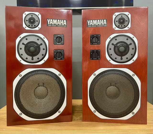 Yamaha speakers Model NS1000 Studio Monitor Rose Wood Speakers in