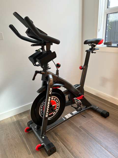 schwinn ic8 indoor cycle