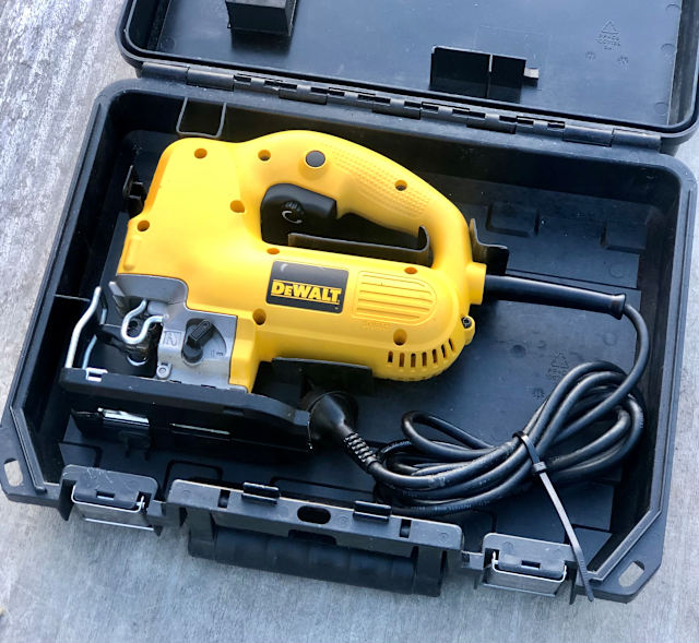 DeWALT 550W Jigsaw Heavy Duty (Brand NEW) DW341XE Shipping 9 Power