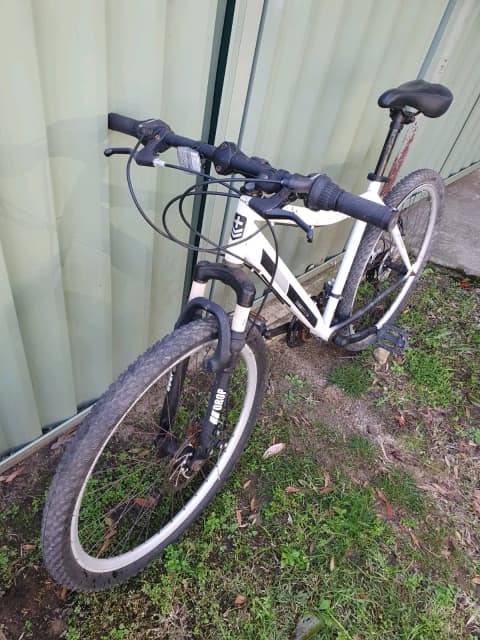 crest mens mountain bike