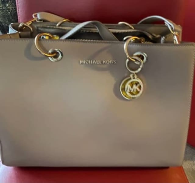Handbag - Michael KORS brand new handbag with dust bag $83 | Bags | Gumtree  Australia Bankstown Area - Bankstown | 1310571693