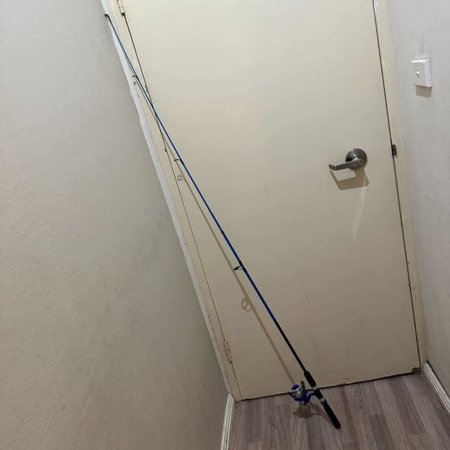 BLUE JARVIS WALKER PHOENIX 6' SPINNING COMBO FISHING ROD AND REEL Fishing Gumtree Australia