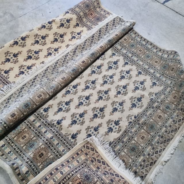 authentic loomed rug, dense pile ,no fading Rugs & Carpets Gumtree