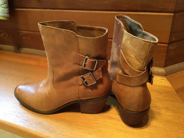 korita western bootie