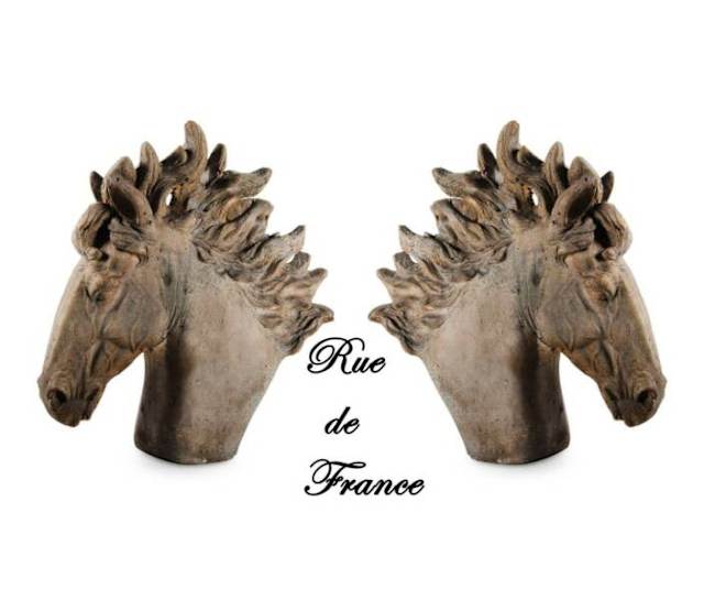 VINTAGE HORSE HEADS GARDEN STATUES GATE POST FINIALS Pots & Garden