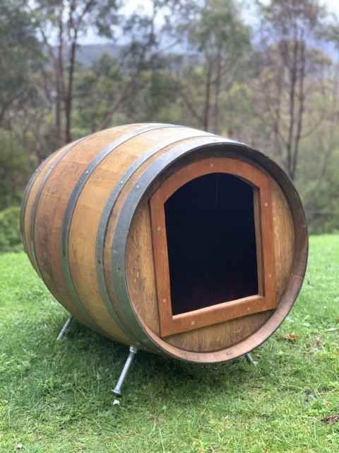 barrel dog kennel