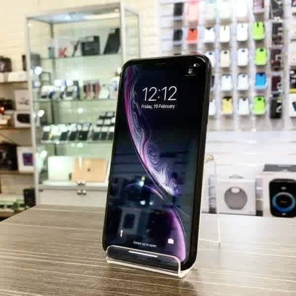 iPhone XR 128G Black Good Condition Warranty Unlocked AU Tax INVO