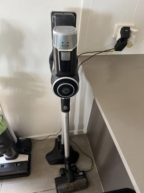 evolution max stick vacuum