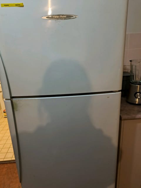 gumtree free fridge freezer