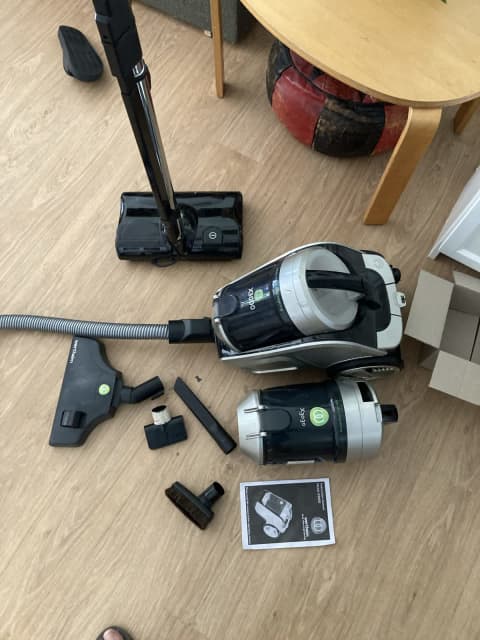 Wertheim vacuum x3000/x3030 bagless. Powerhead. Complete with manual ...