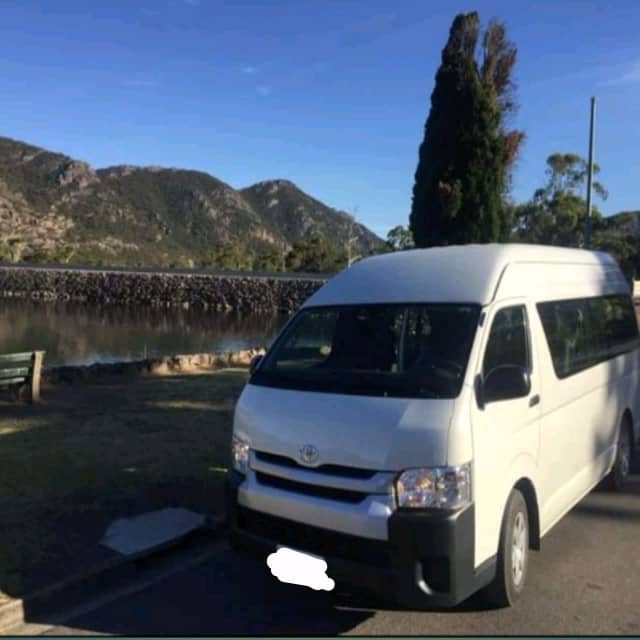 12 Seater Van for Hire Toyota HIACE COMMUTER Cars, Trailers