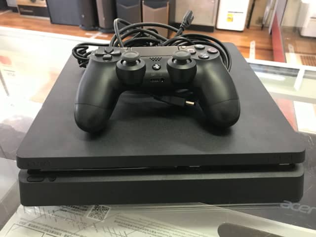 PS4 SLIM 500GB CONSOLE WITH A CONTROLLER AND HDMI A 3-MONTH WARRANTY ...