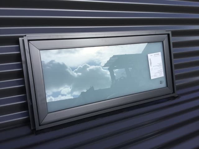 NEW - 400H X 1210W BATHROOM ALUMINIUM AWNING WINDOW MONUMENT - Building ...