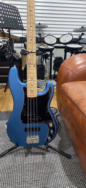 fender american performer precision bass used