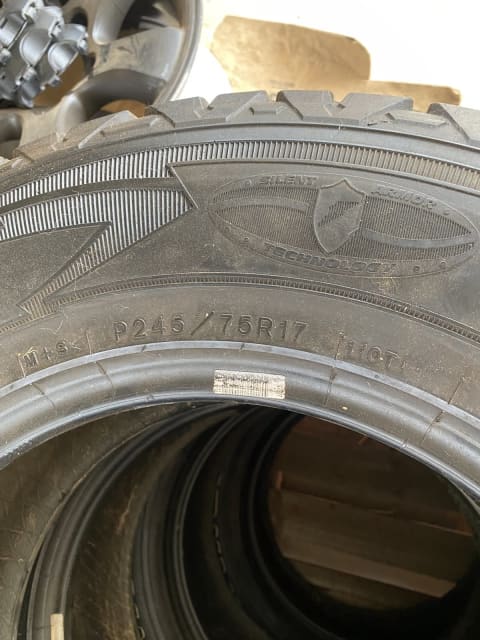 Goodyear wrangler 245/75/r17 - Wheels, Tyres & Rims