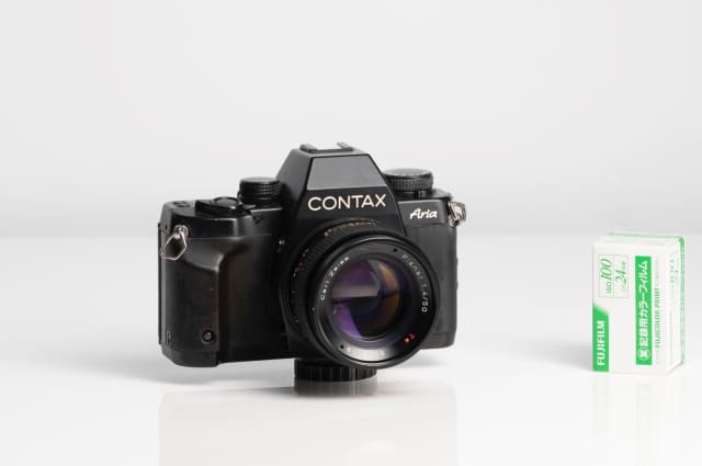 Contax Aria 35mm SLR Film Camera (Black Body) Contax 50mm f&