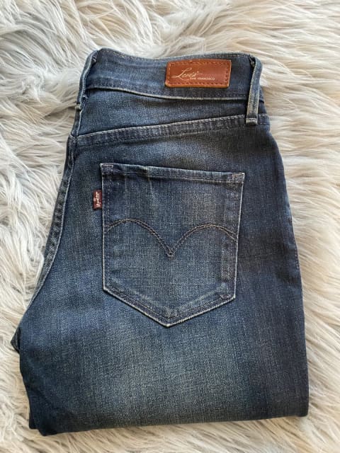 Women's Levi's Jeans Bold Curve Slim Leg Size 27 (9) | Other Women's  Clothing | Gumtree Australia Marion Area - Marion | 1310726275