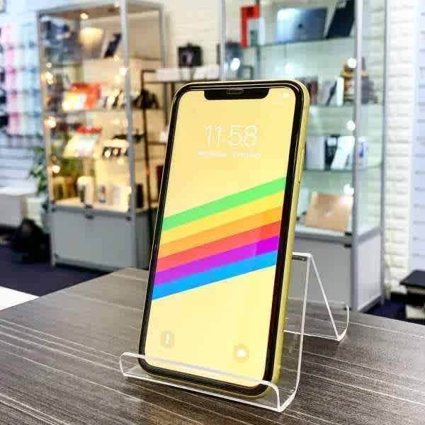 iPhone 11 128G Yellow Good Condition Unlocked NO SIM LOCK iPhone in Brisbane City QLD