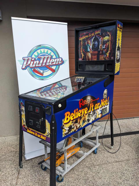 Ripleys Believe It Or Not Pinball Machine By Stern In Great Condition