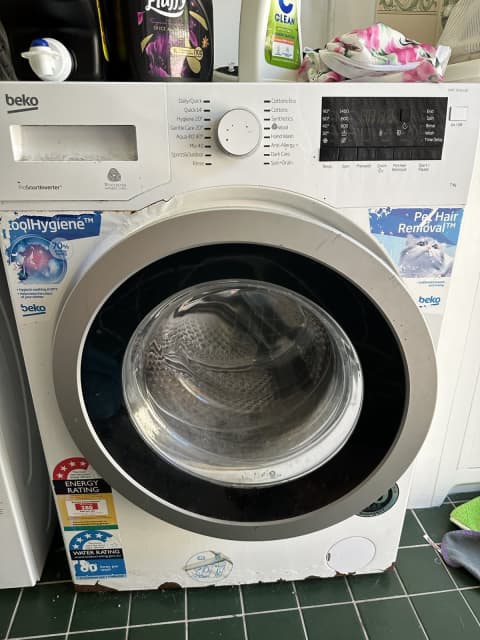 beko 7kg front load washing machine wmy7046lb2