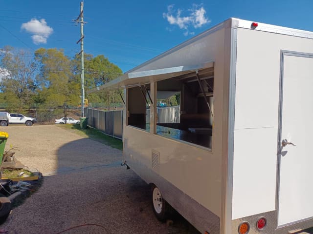 LARGE FOOD TRAILER TRUCK | Business For Sale | Gumtree Australia Logan ...