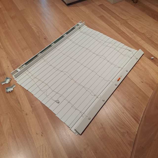 Blind white ex Freedom Furniture 120cm x 120cm Curtains & Blinds Gumtree