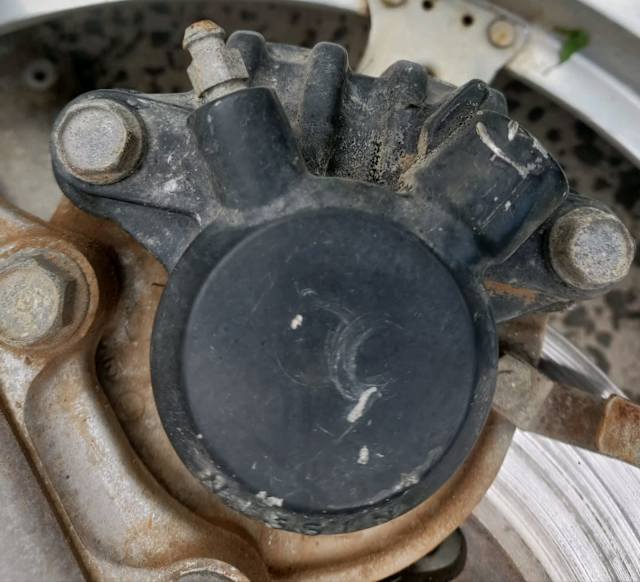 cx500 brake caliper