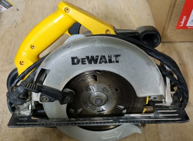 Dewalt 184mm, 1750 watt Circular Saw | Power Tools | Gumtree Australia ...