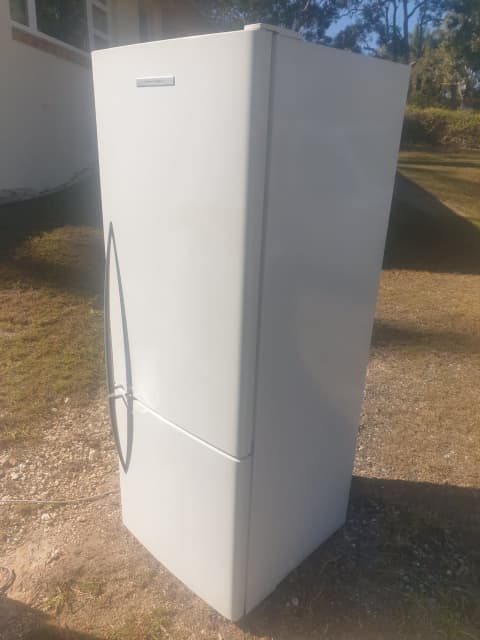 fisher and paykel 402l fridge