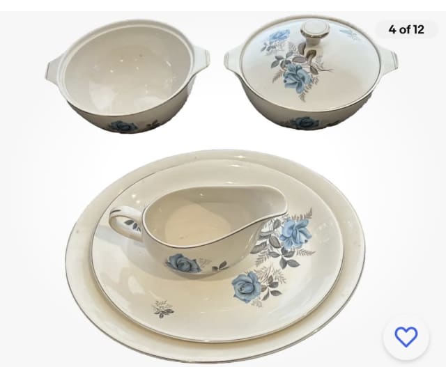 Alfred Meakin Azure Rose England Dinner set | Collectables | Gumtree ...