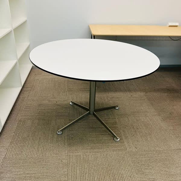 Our price 120 RRP 900 Round table meeting table . Other Furniture Gumtree Australia Inner