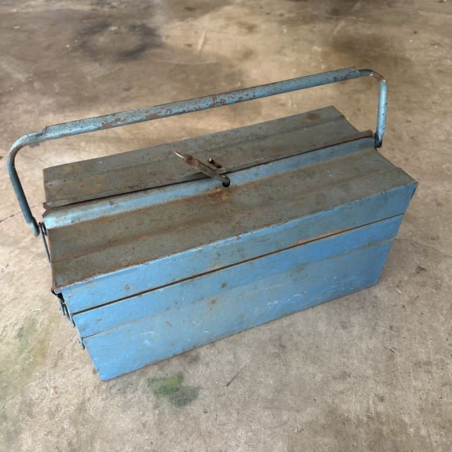 Quality cantilever 5 drawer lockable tool box Tool Storage & Benches