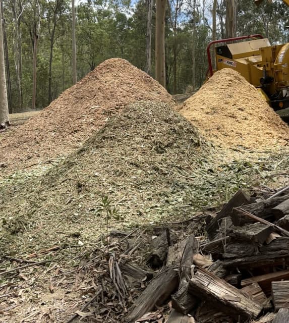 Freshly Chipped Wood Chip / Garden Mulch. Mostly Red Gum & Iron Bark