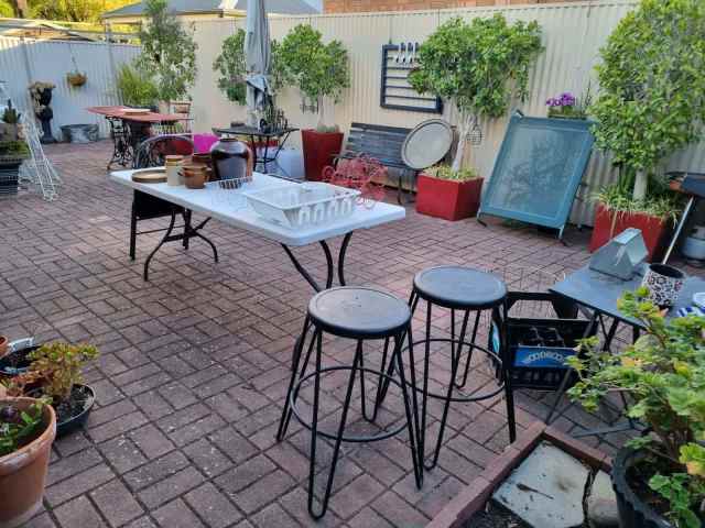 GARAGE SALE...4 FAMILIES QUALITY TREASURES - Garage Sale in Norwood SA
